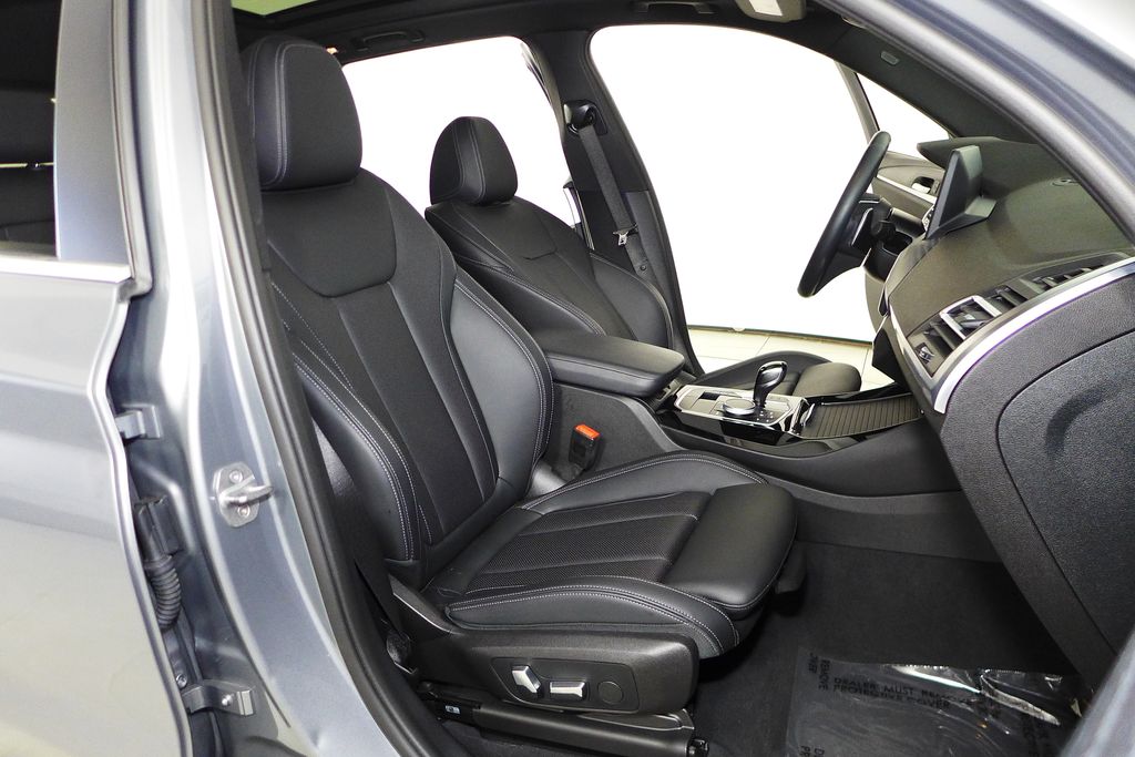 Thumbnail: 2023 BMW X3 - 19