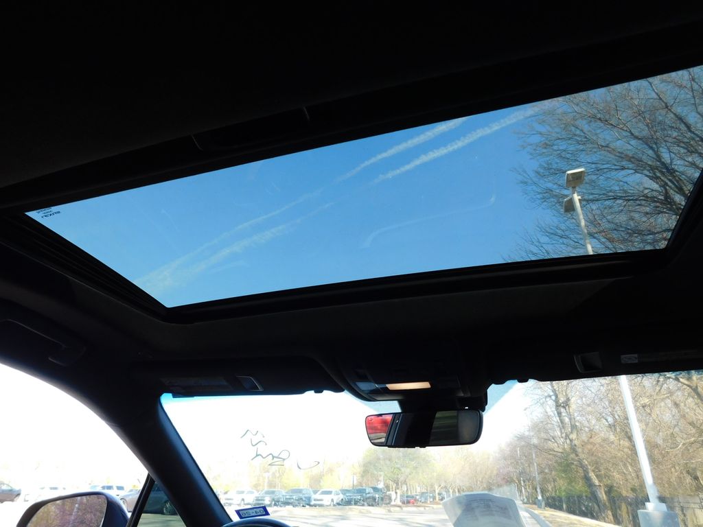 Thumbnail: 2016 Lexus RX - 6