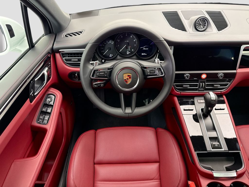 Thumbnail: 2026 Porsche Macan - 13