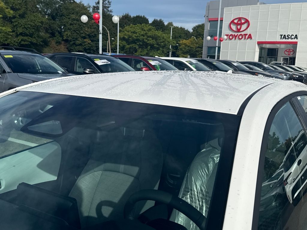 2026 Toyota Corolla SE photo 14
