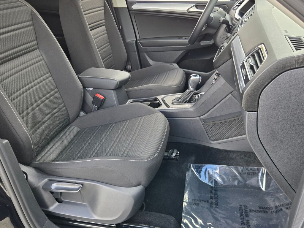 2023 Volkswagen Tiguan - $19,105