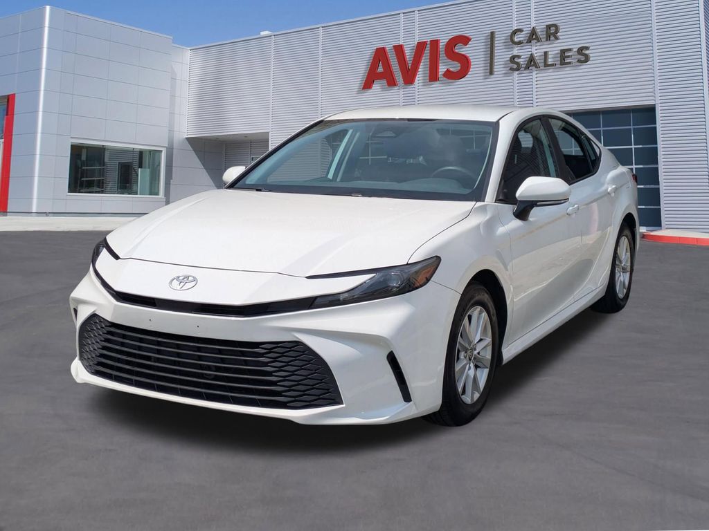2025 Toyota Camry LE FWD