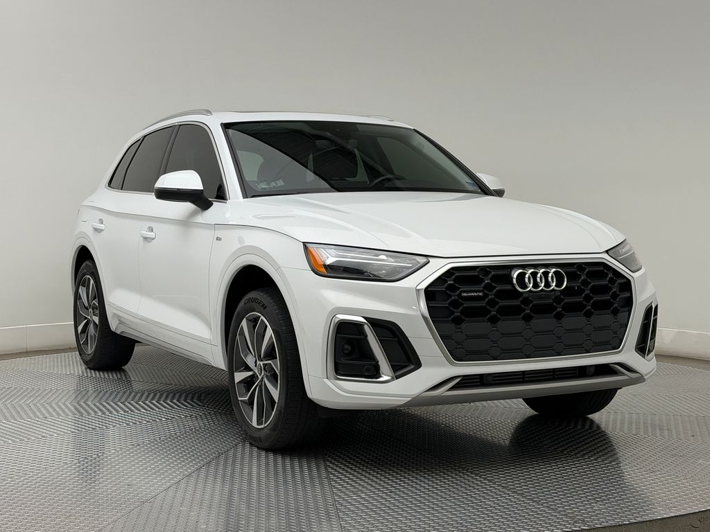 Thumbnail: 2023 Audi Q5 - 2