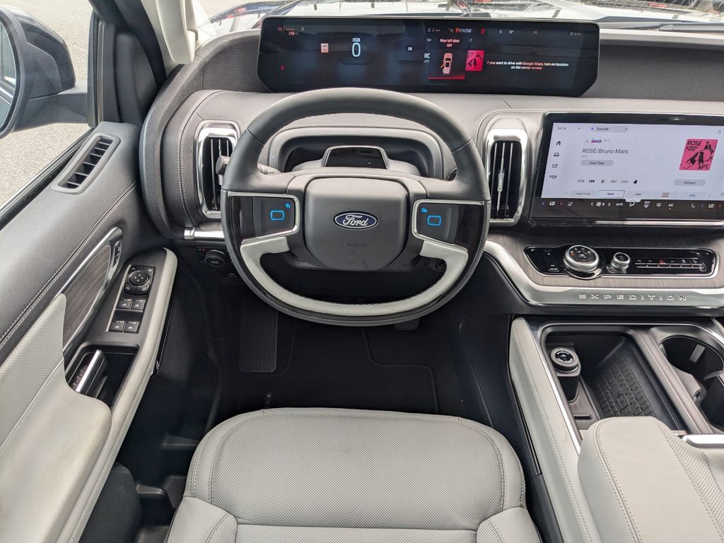 2025 Ford Expedition MAX Platinum