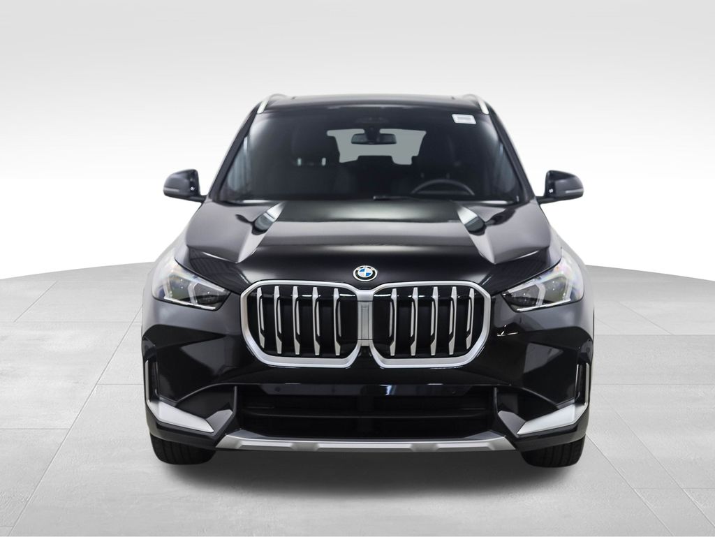 2025 BMW X1 xDrive28i 8