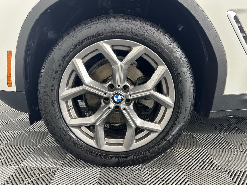 Thumbnail: 2022 BMW X3 - 9