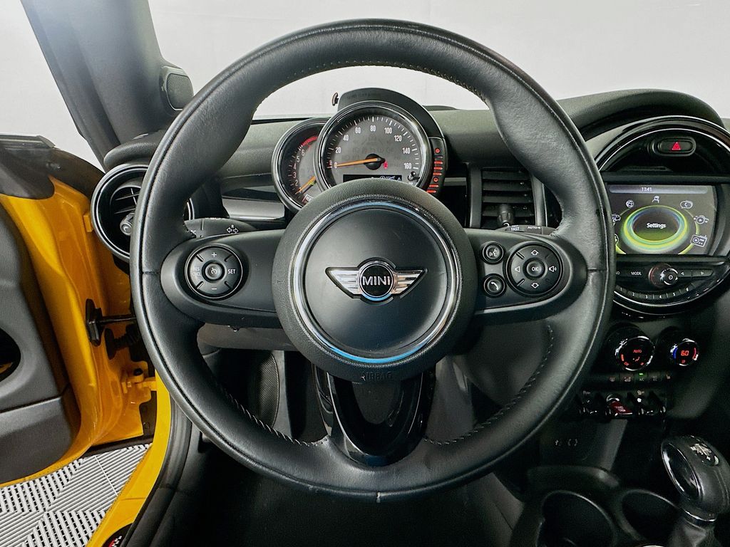 Thumbnail: 2016 MINI Cooper - 11