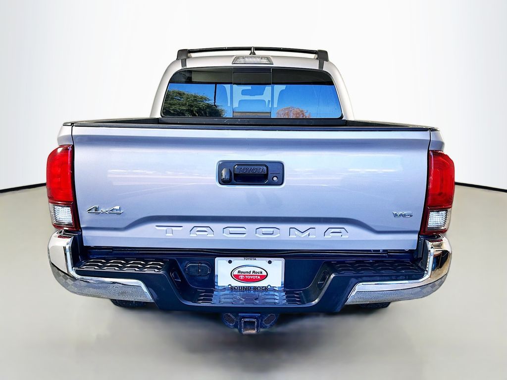 Thumbnail: 2020 Toyota Tacoma - 6