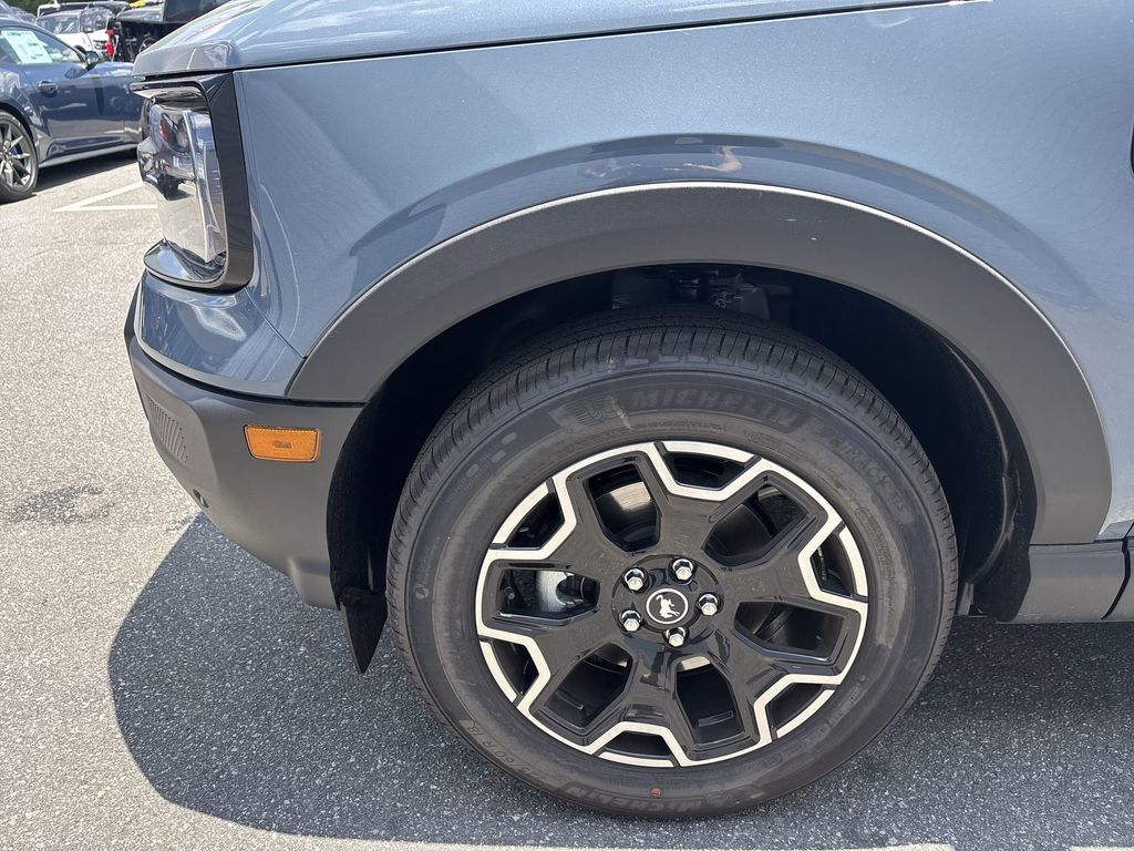 New 2026 Azure Gray Metallic Tri-Coat Ford Outer Banks® image 18