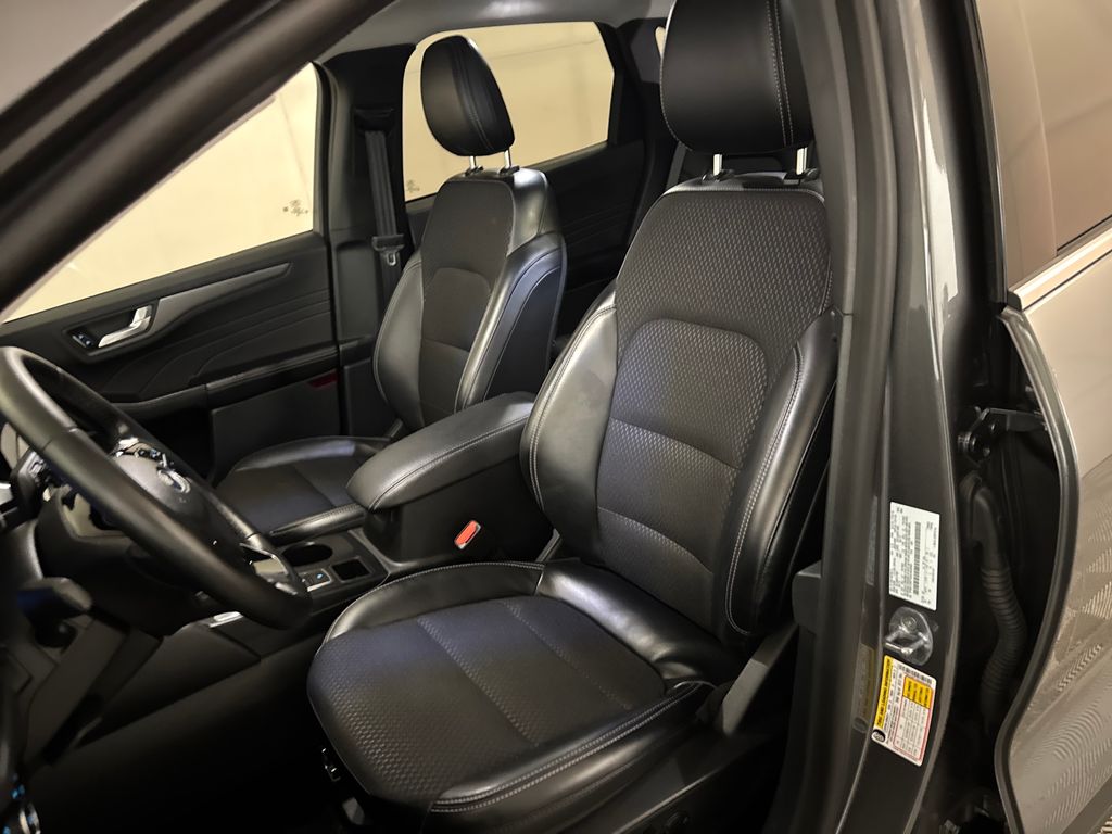 Certified Used 2025 Gray Ford Base image 17