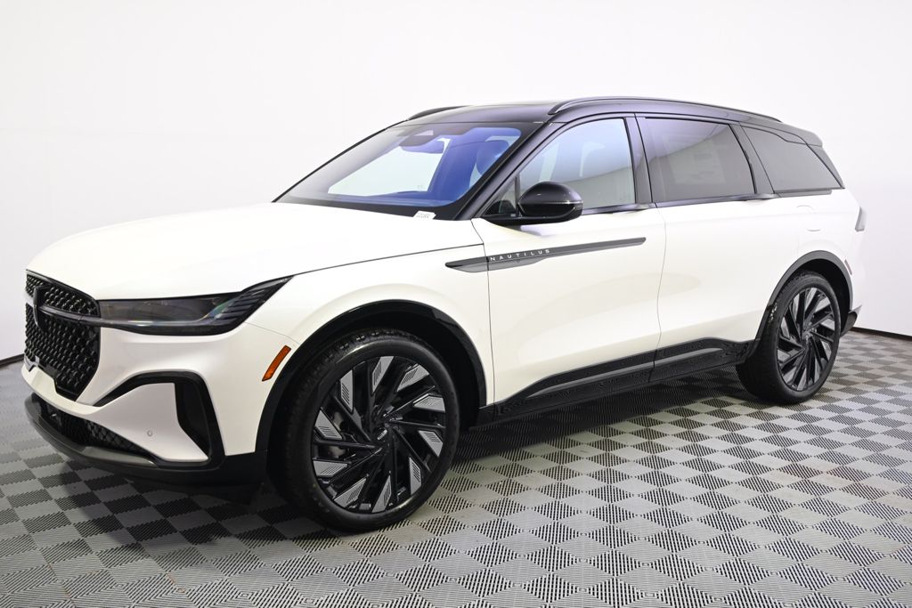 New 2026 White Lincoln Reserve image 2