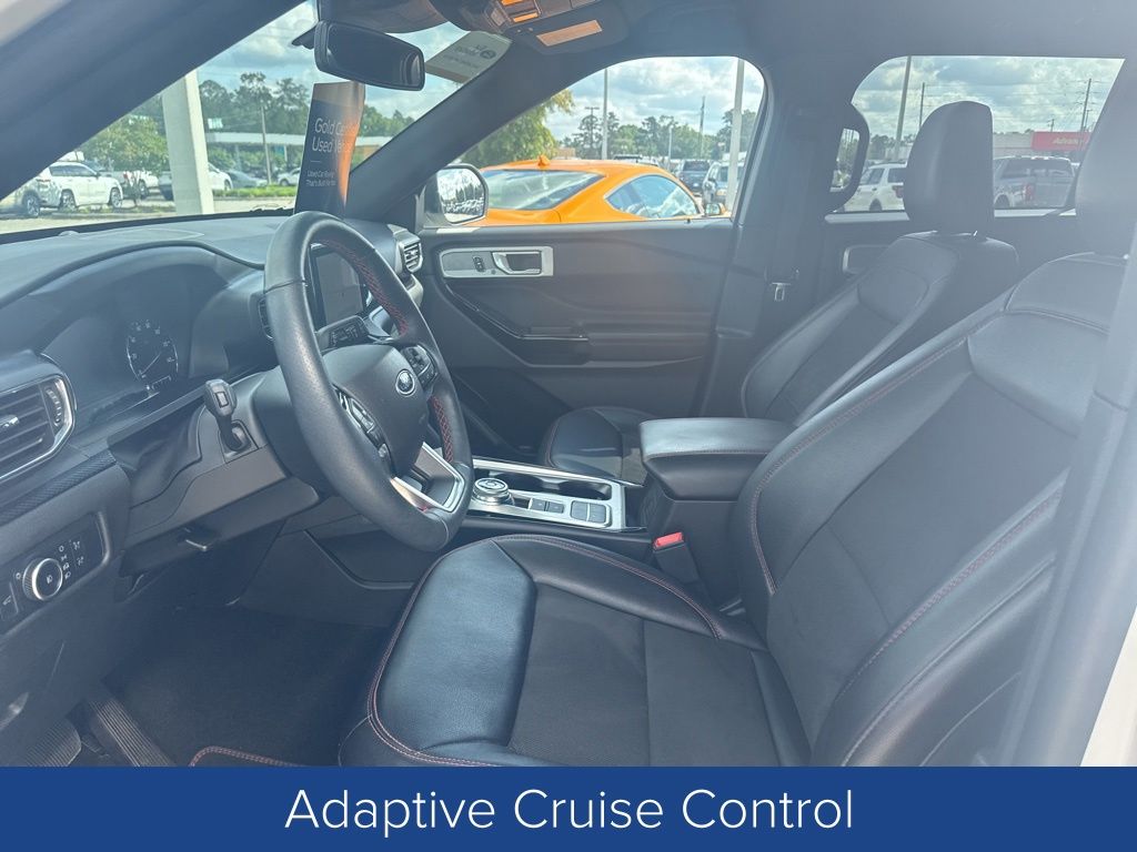 2024 Ford Explorer ST-Line