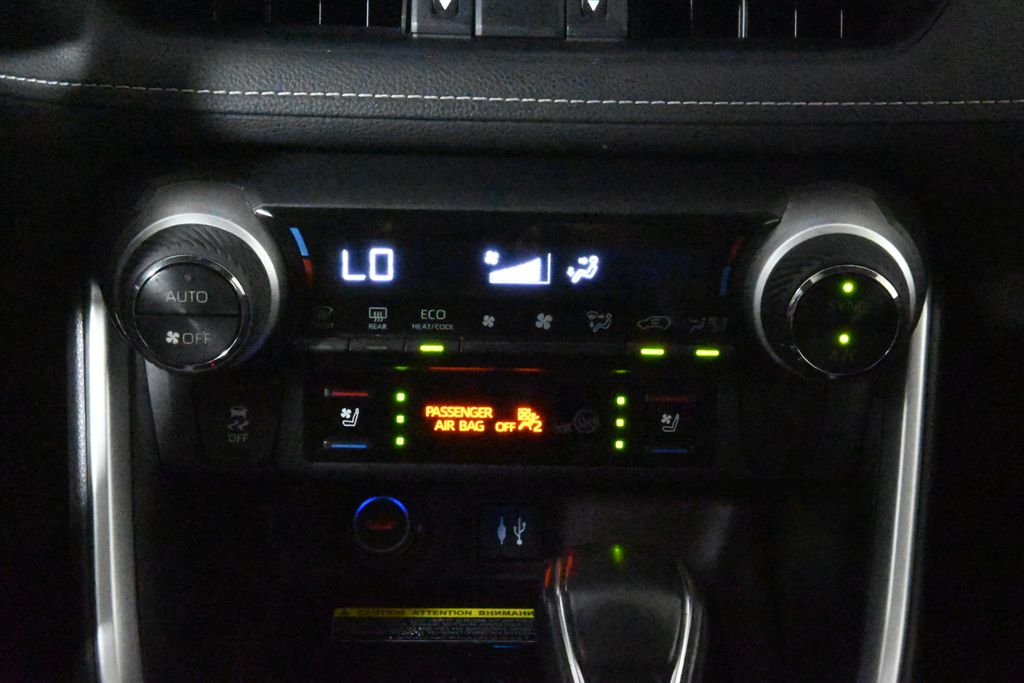 Thumbnail: 2019 Toyota RAV4 - 26