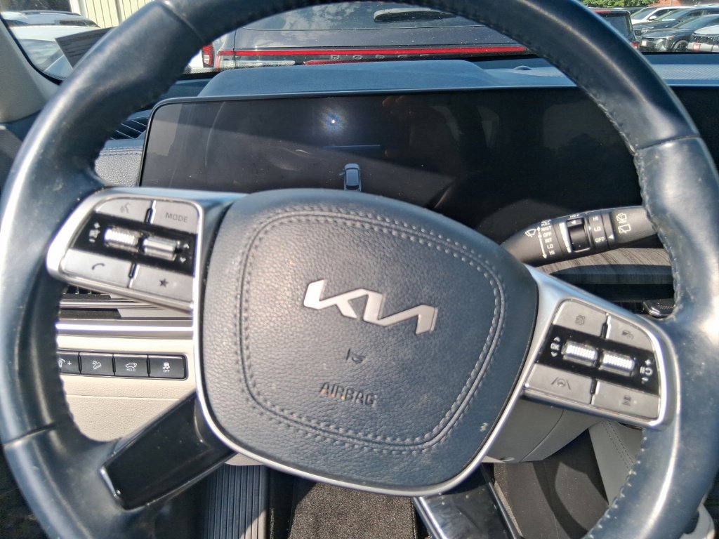Certified Used 2023 Silver Kia EX image 7