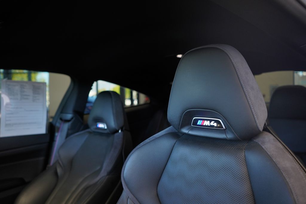 Thumbnail: 2024 BMW M4 - 8