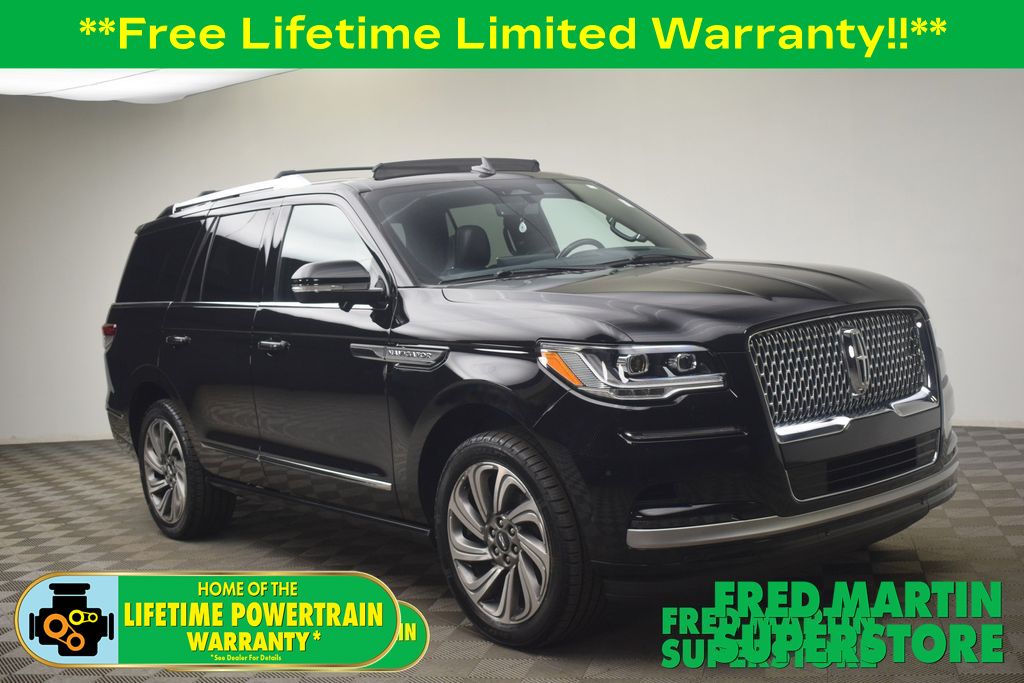 used 2022 Lincoln Navigator car, priced at $37,000