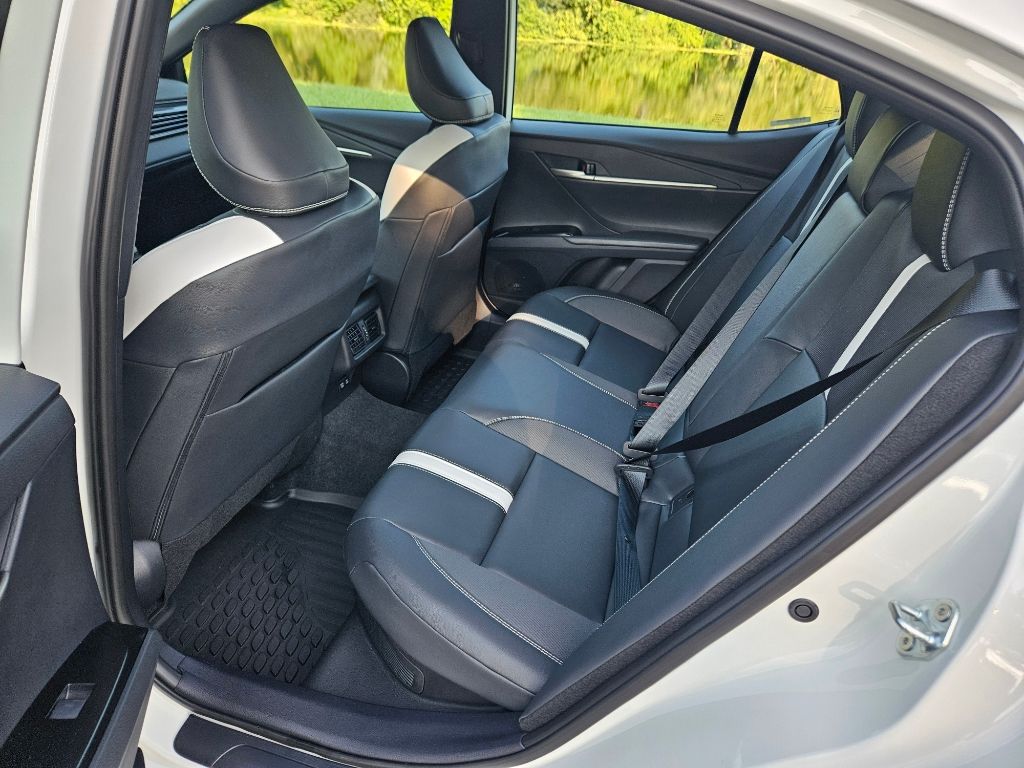 Thumbnail: 2025 Toyota Camry - 13