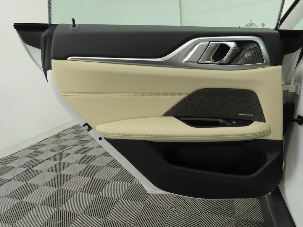 2025 BMW i4 xDrive40 27