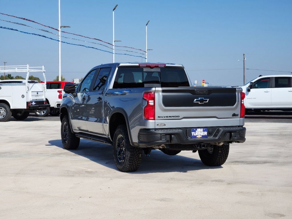 2024 Chevrolet Silverado 1500 ZR2 4