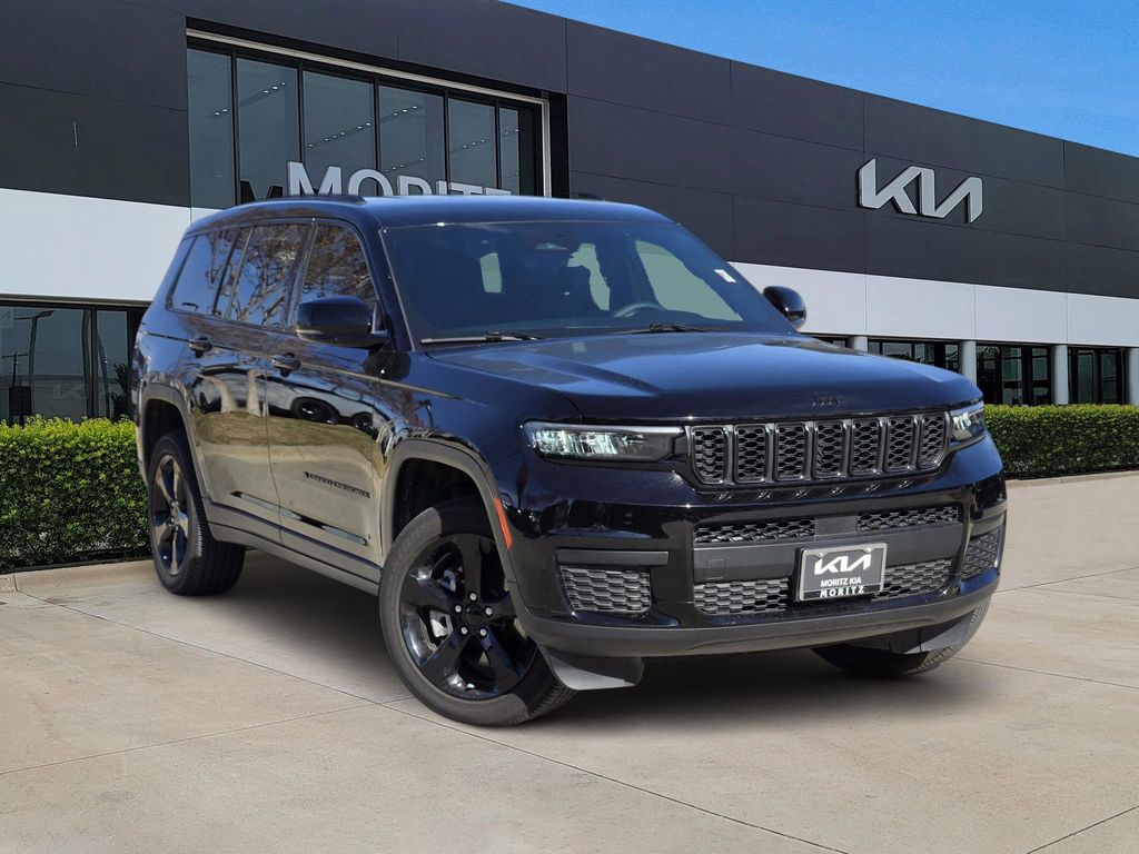 Diamond Black Crystal Pearlcoat 2025 Jeep Grand Cherokee L Altitude RWD SUV / Crossover 4X2 8-Speed Automatic