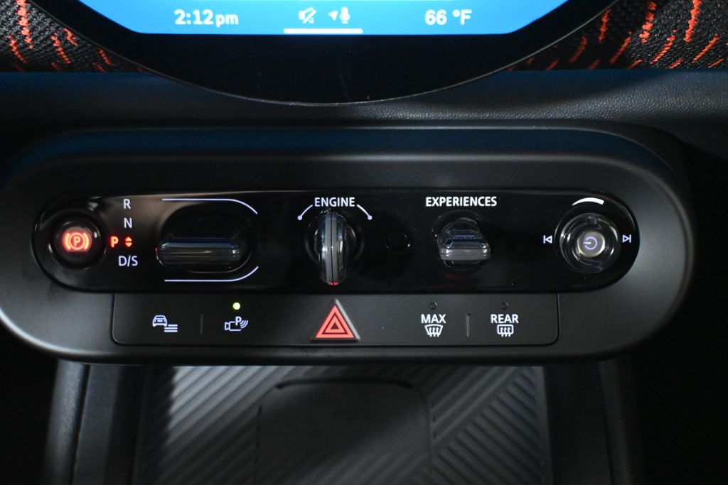 Thumbnail: 2027 MINI Cooper Countryman - 21
