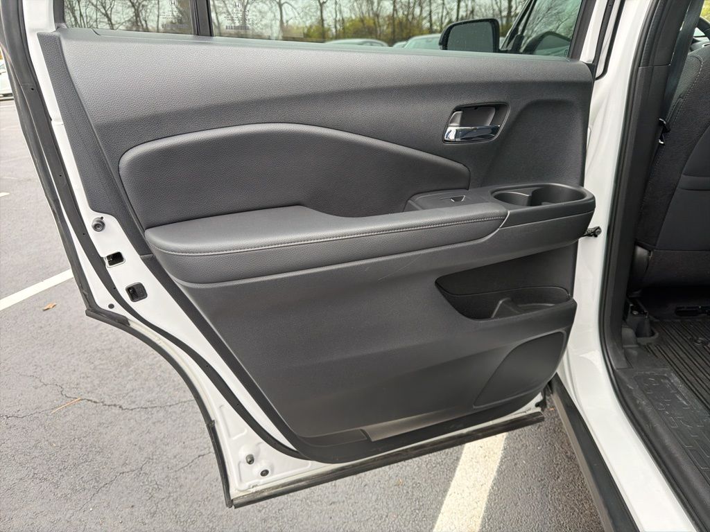 Thumbnail: 2022 Honda Pilot - 20