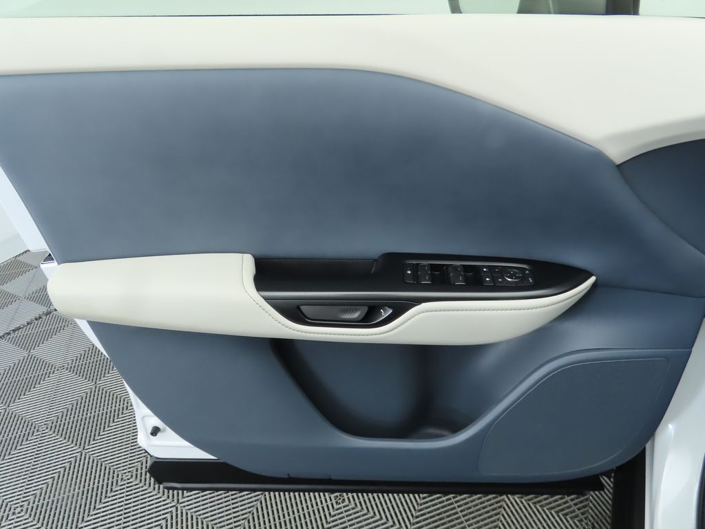 2024 Lexus RZ 300e 25