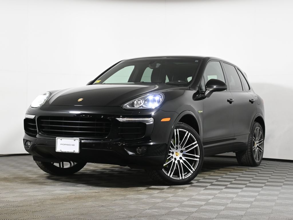 2017 Porsche Cayenne S E-Hybrid -
                  Warwick, RI