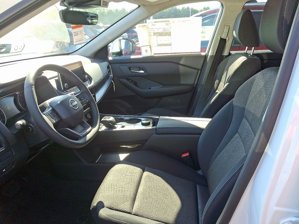 Thumbnail: 2026 Nissan Rogue - 6