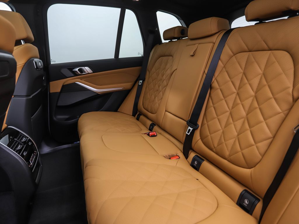 2026 BMW X5 xDrive50e 22