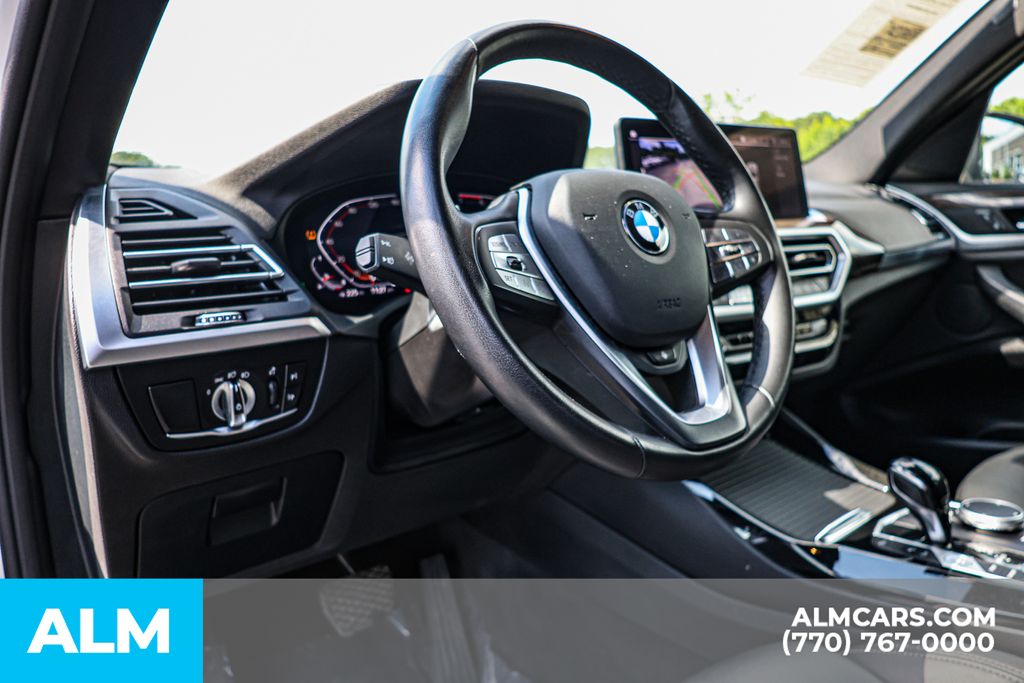 Used 2024 White BMW xDrive30i image 28