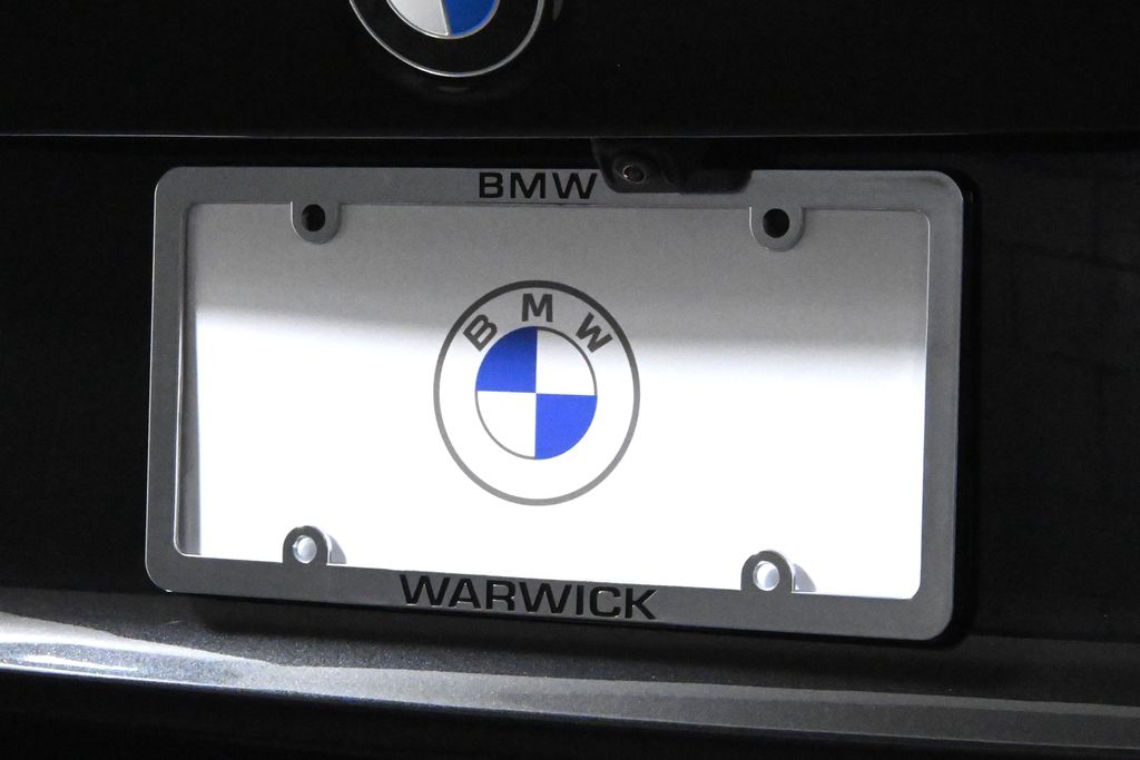 Thumbnail: 2025 BMW 3 Series - 14