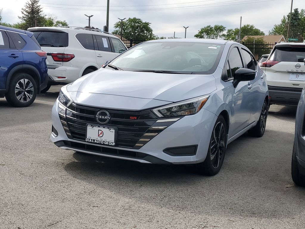 Gray Sky Pearl 2024 Nissan Versa SR FWD Sedan Front-Wheel Drive Continuously Variable Transmission