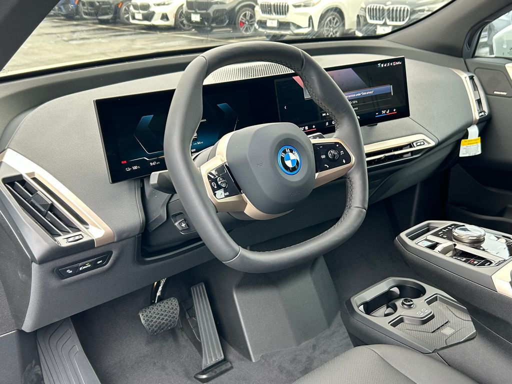 2025 BMW iX xDrive50 14