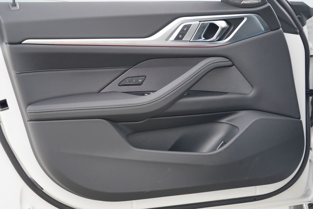 Thumbnail: 2027 BMW 4 Series - 11