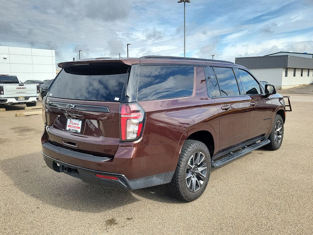 2023 Chevrolet Suburban Z71 - 10