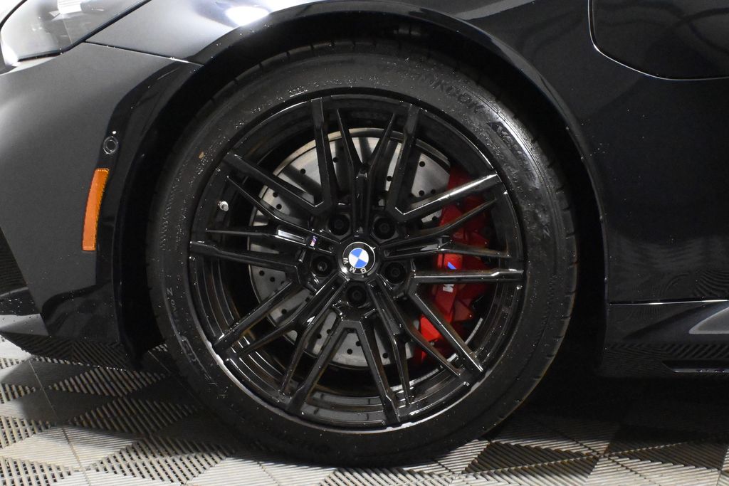 Thumbnail: 2025 BMW M5 - 12