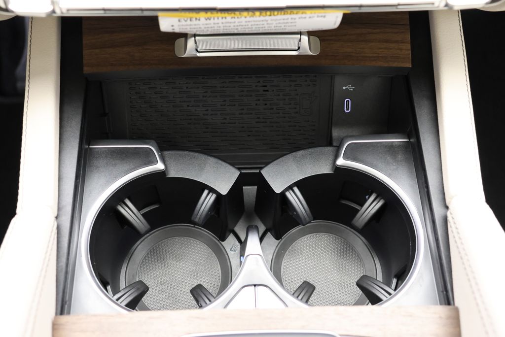 Thumbnail: 2026 Mercedes-Benz GLE - 28