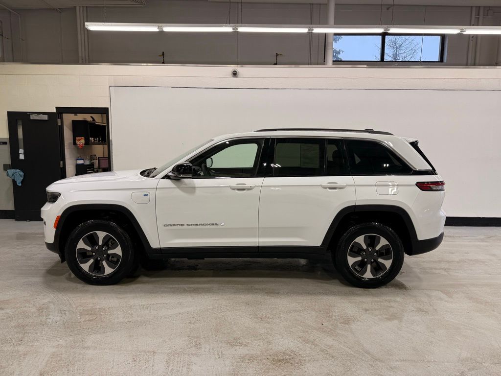 Thumbnail: 2022 Jeep Grand Cherokee - 2