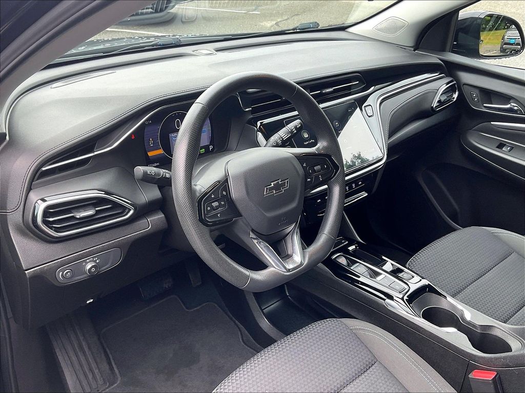 2023 Chevrolet Bolt EUV — photo 8