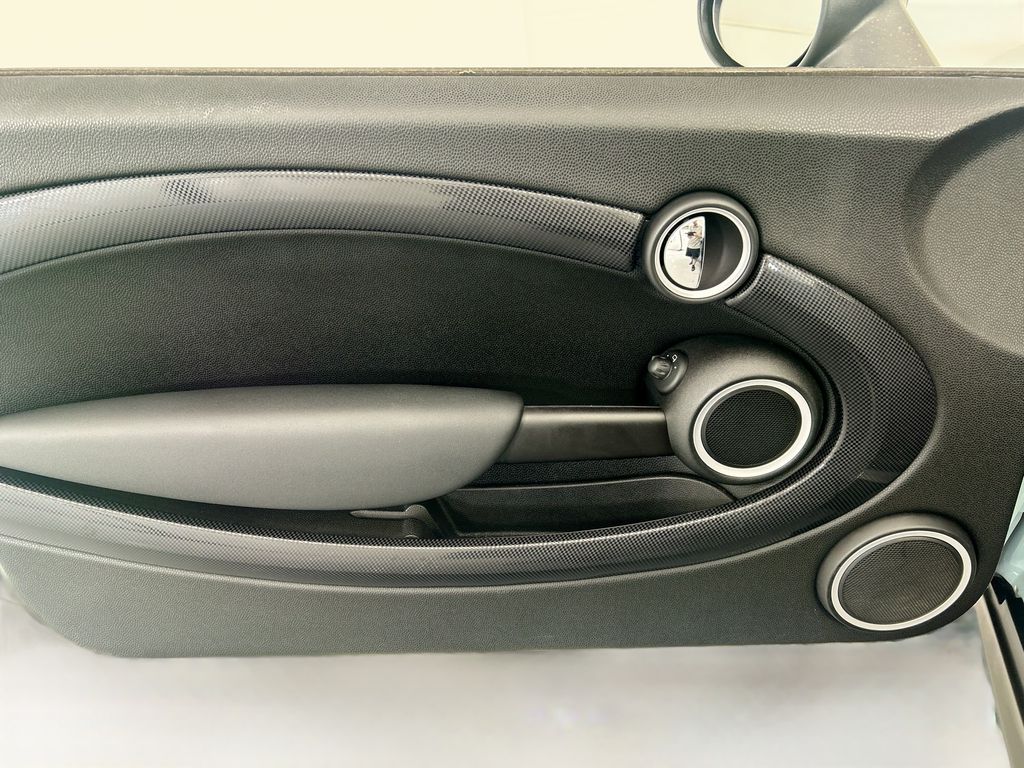 Thumbnail: 2014 MINI Cooper - 20