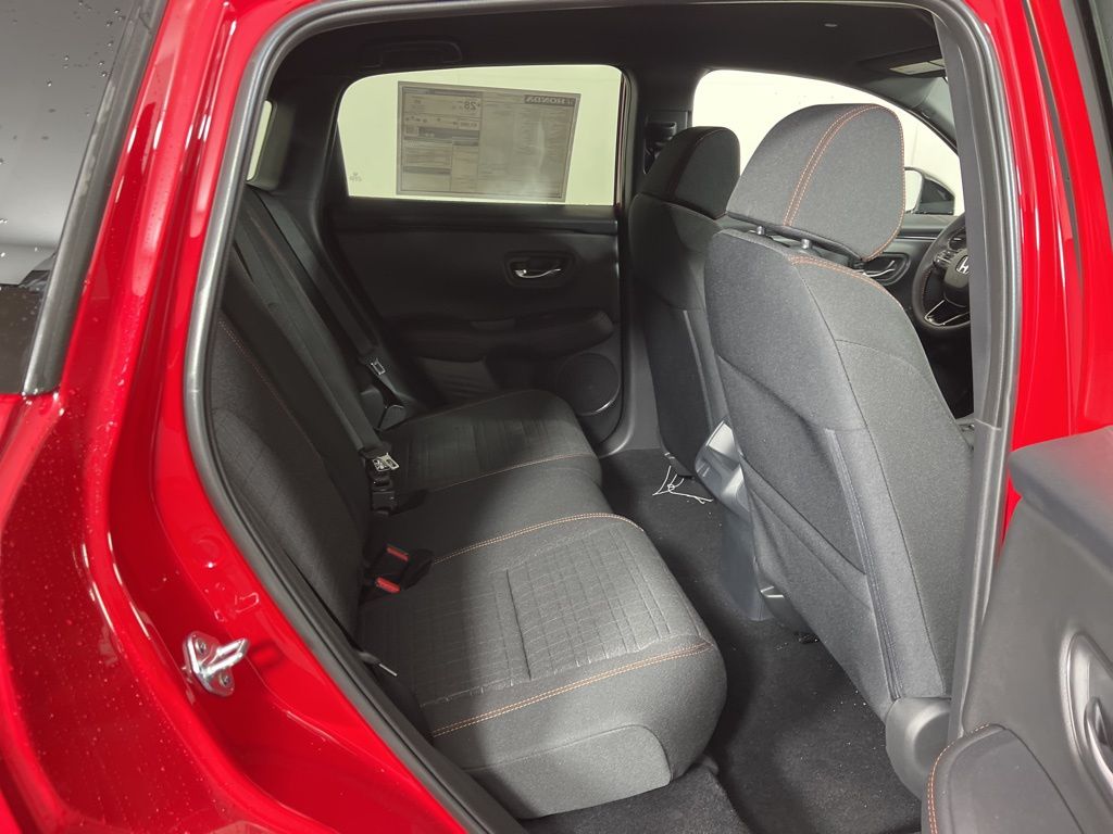 2025 Honda HR-V Sport 8