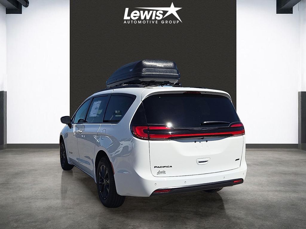 New 2026 Chrysler Pacifica For Sale in Farmington, AR