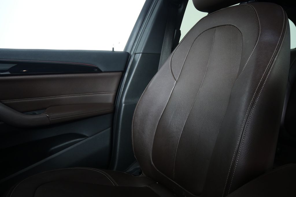 Thumbnail: 2017 BMW X1 - 18