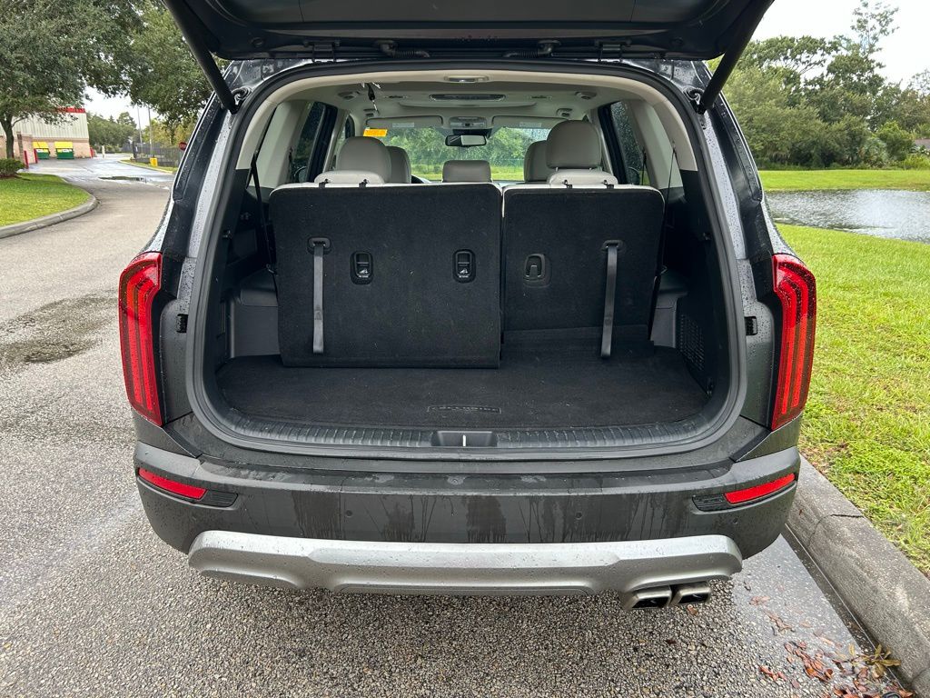 Thumbnail: 2022 Kia Telluride - 10