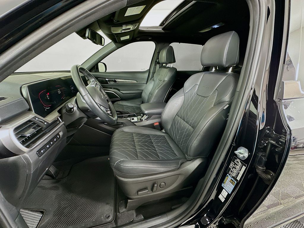 Thumbnail: 2024 Kia Telluride - 21