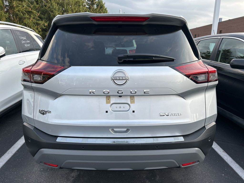 Thumbnail: 2022 Nissan Rogue - 5