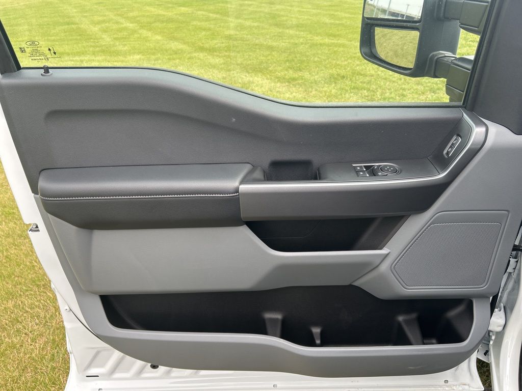 new 2025 Ford F-250SD car, priced at $64,112