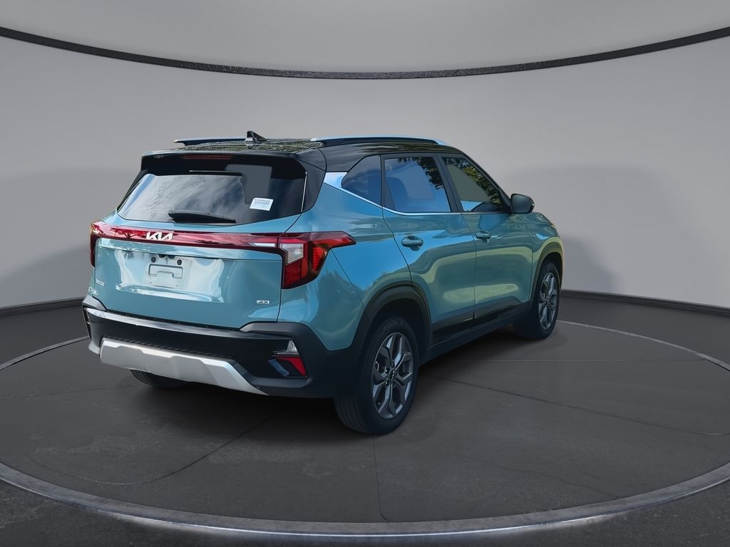 Thumbnail: 2024 Kia Seltos - 8
