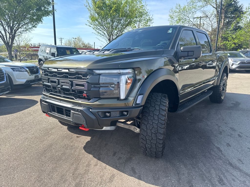 View vehicle photo 3